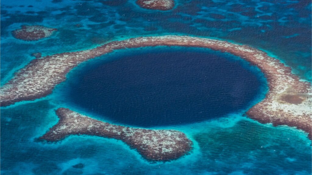 dive blue Hole