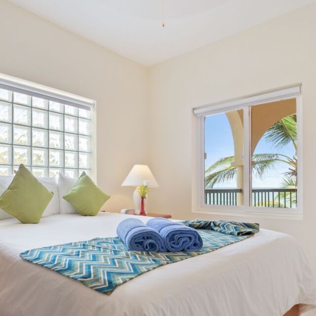 Hit the snooze button and sleep in a little longer, you're on vacation! Book your next Summer vacation today with our current seasonal packages and promotions. Hit the link in our bio for more details. 💫 https://www.sunbreezesuites.com/belize-vacation-specials/